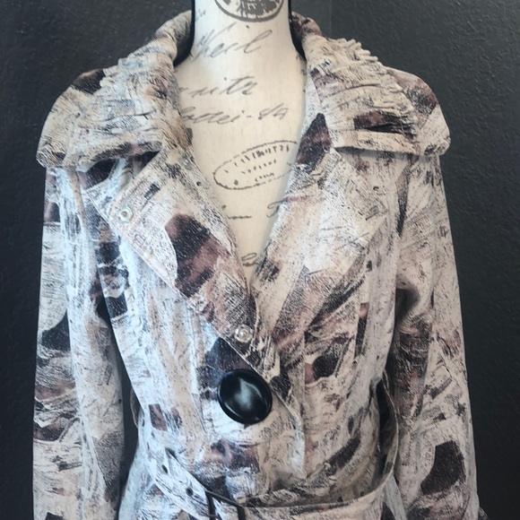 Pura Vida Victorian Trench Coat Snake skin Print - Picture 5 of 8